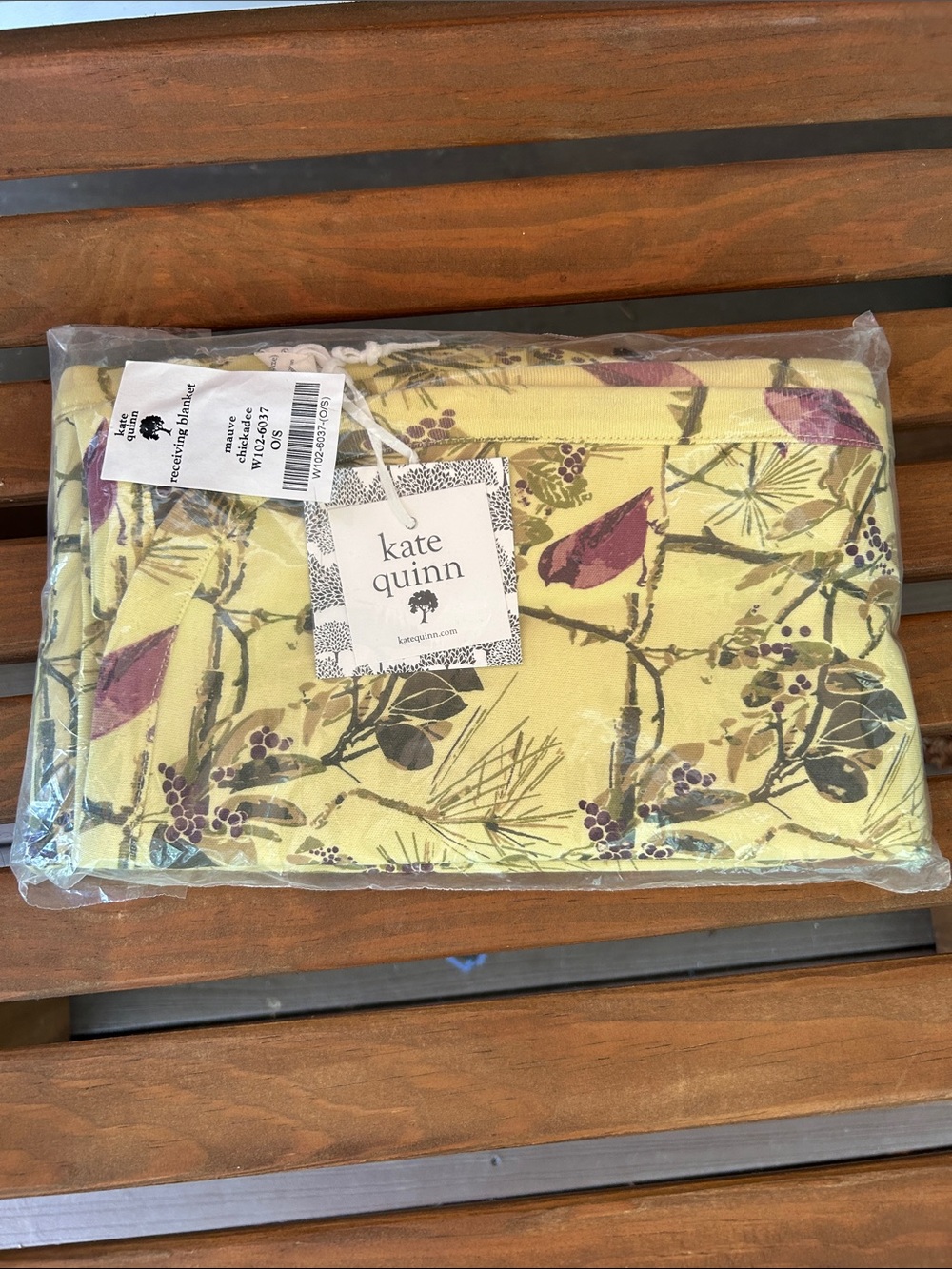NIB kate quinn Mauve Chickadee Receiving Blanket